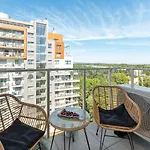 Baltica Seaview By Triapart